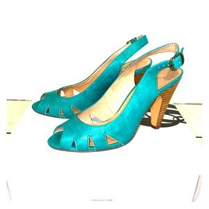 Nine West MAGGIEFF Peep-toe sling-back heels